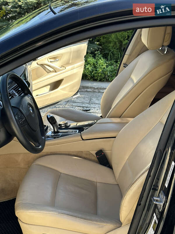 Седан BMW 5 Series 2013 в Львове