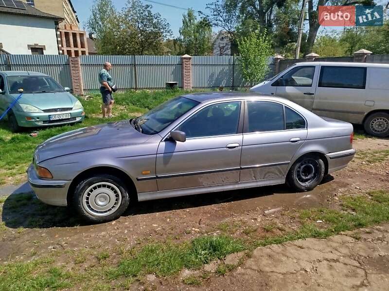 Седан BMW 5 Series 1996 в Чернівцях