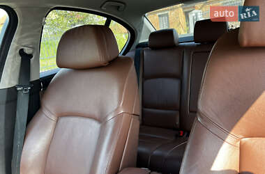 Седан BMW 5 Series 2012 в 