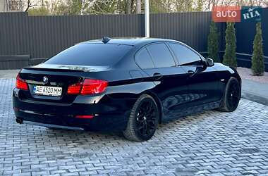 Седан BMW 5 Series 2012 в 