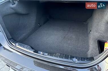 Седан BMW 5 Series 2012 в 