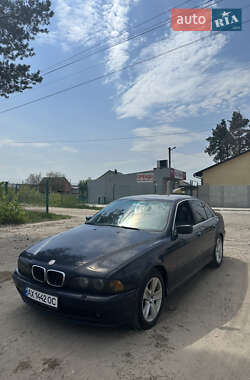 Седан BMW 5 Series 2000 в Киеве