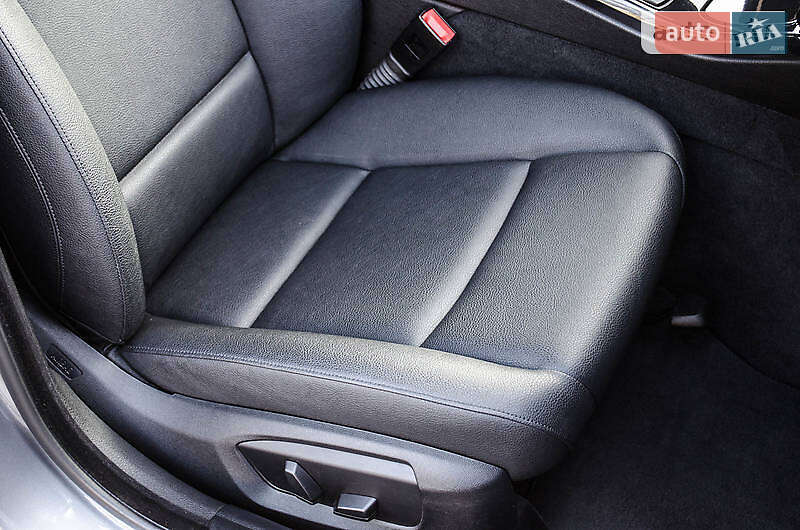 Седан BMW 5 Series 2015 в Житомире