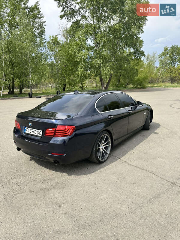 Седан BMW 5 Series 2015 в Києві