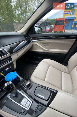 Седан BMW 5 Series 2011 в 