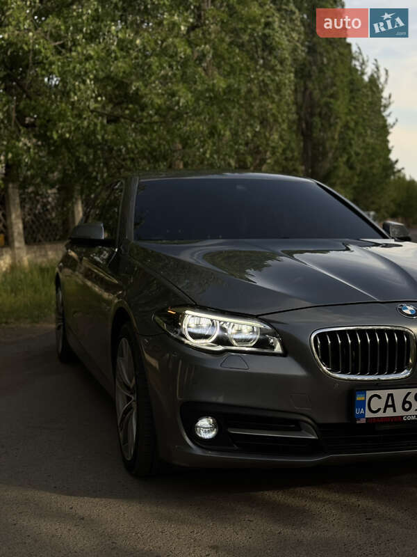 Седан BMW 5 Series 2015 в Умани