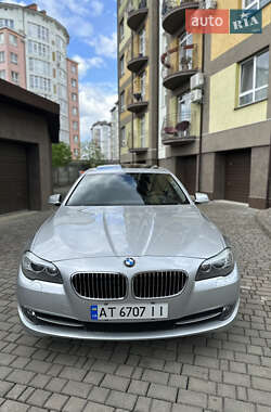 Седан BMW 5 Series 2012 в 
