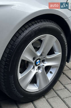 Седан BMW 5 Series 2012 в 