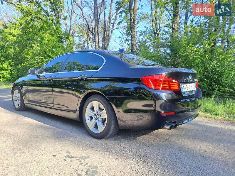 Седан BMW 5 Series 2013 в Ракитном