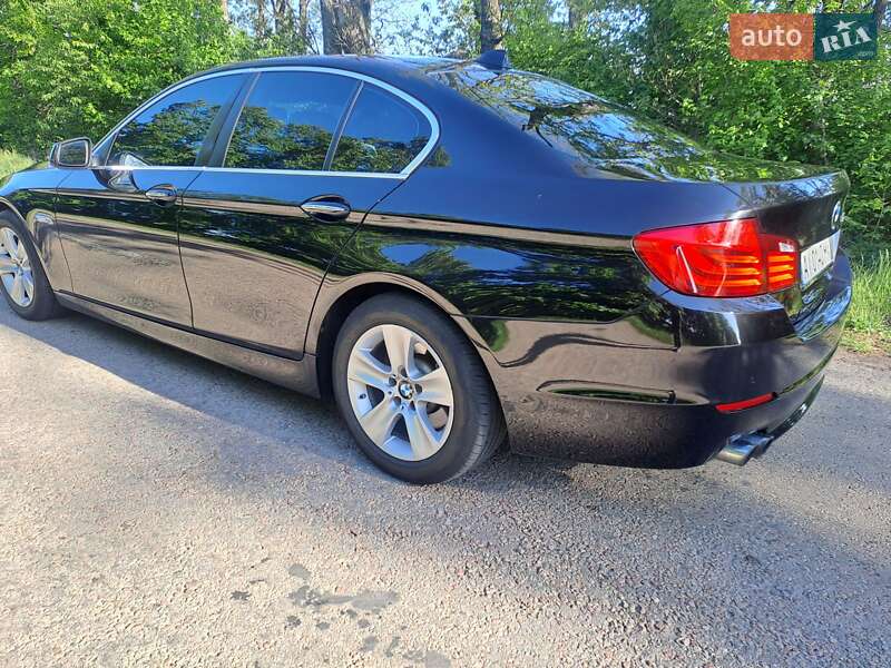 Седан BMW 5 Series 2013 в Ракитном
