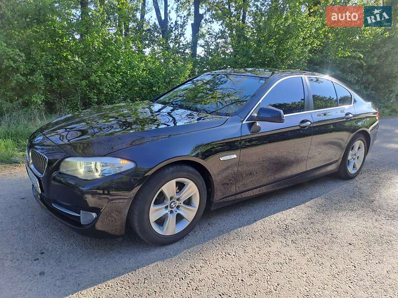 Седан BMW 5 Series 2013 в Ракитном