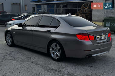 Седан BMW 5 Series 2012 в 