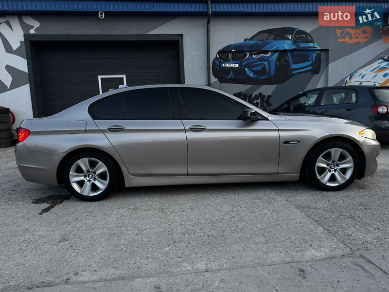 Седан BMW 5 Series 2012 в Житомире