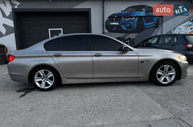 Седан BMW 5 Series 2012 в 
