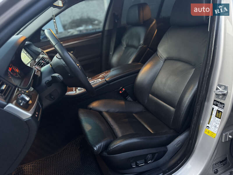 Седан BMW 5 Series 2012 в Житомире