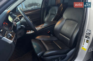 Седан BMW 5 Series 2012 в 