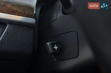 Седан BMW 5 Series 2012 в 