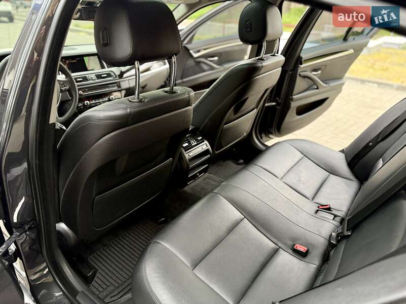 Седан BMW 5 Series 2015 в Днепре