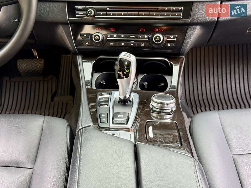 Седан BMW 5 Series 2015 в Днепре