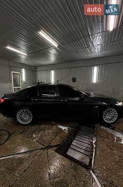 Седан BMW 5 Series 2012 в 