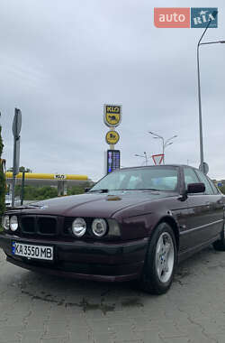 Седан BMW 5 Series 1995 в Киеве