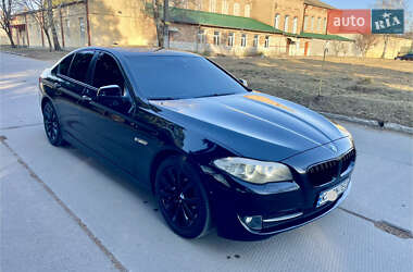 Седан BMW 5 Series 2010 в Остроге