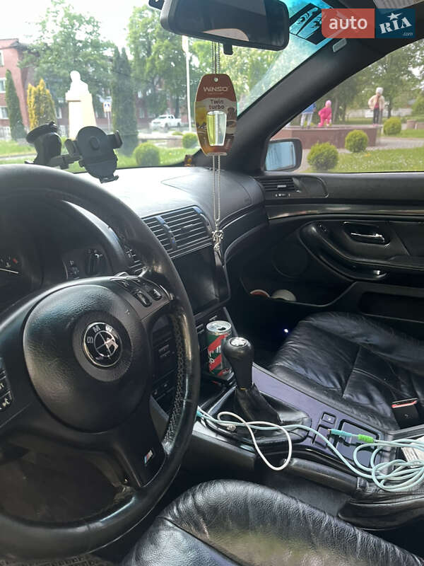 Седан BMW 5 Series 2001 в Каменке-Бугской