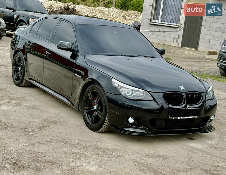 Седан BMW 5 Series 2009 в Ровно