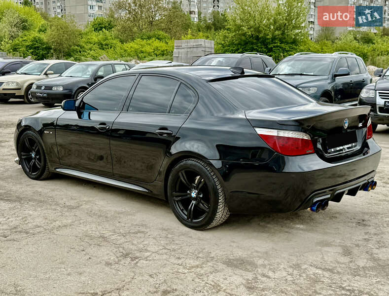 Седан BMW 5 Series 2009 в Ровно