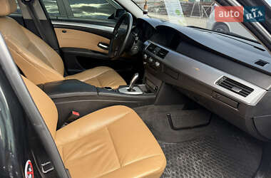 Седан BMW 5 Series 2009 в 