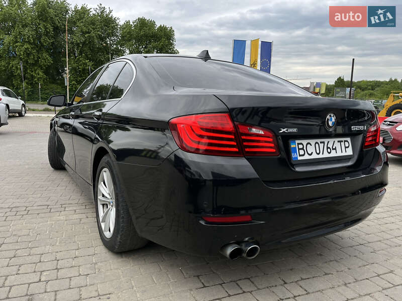 Седан BMW 5 Series 2013 в Львове