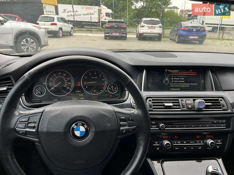 Седан BMW 5 Series 2013 в Львове