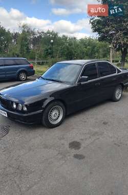 Седан BMW 5 Series 1990 в Киеве