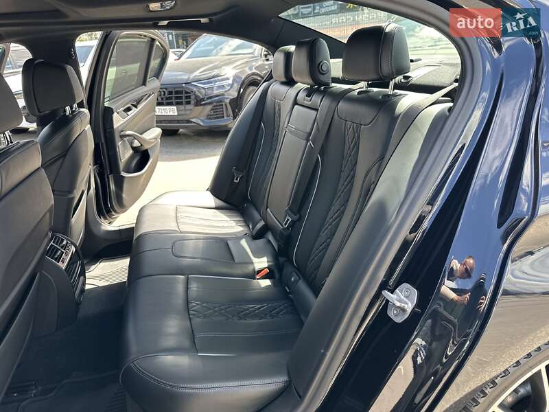 Седан BMW 5 Series 2017 в Києві