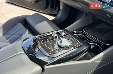 Седан BMW 5 Series 2023 в 