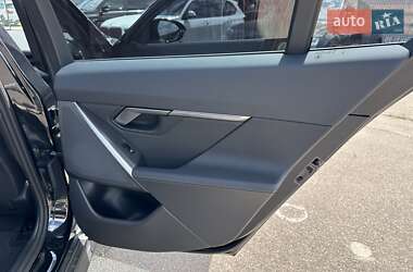 Седан BMW 5 Series 2023 в 