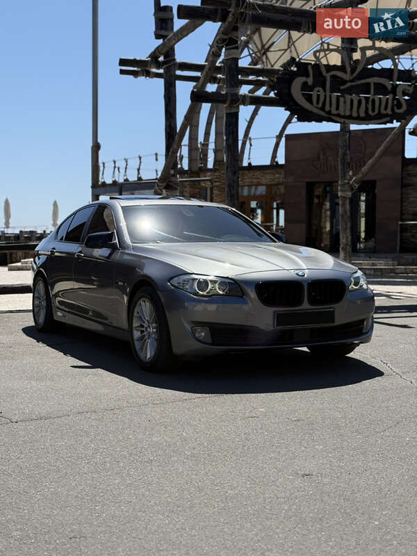Седан BMW 5 Series 2011 в Одессе
