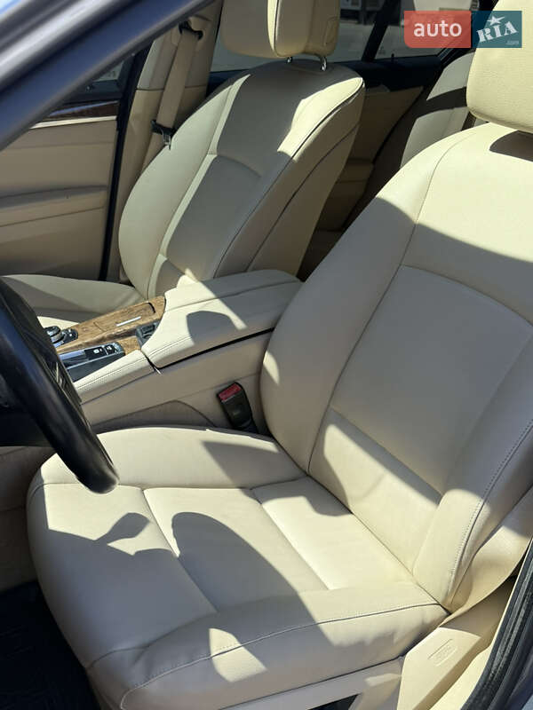 Седан BMW 5 Series 2011 в Одессе