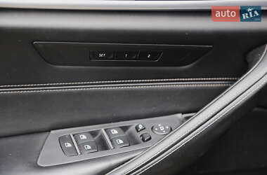 Седан BMW 5 Series 2017 в 