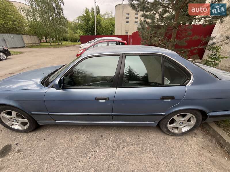 Седан BMW 5 Series 1991 в Виннице