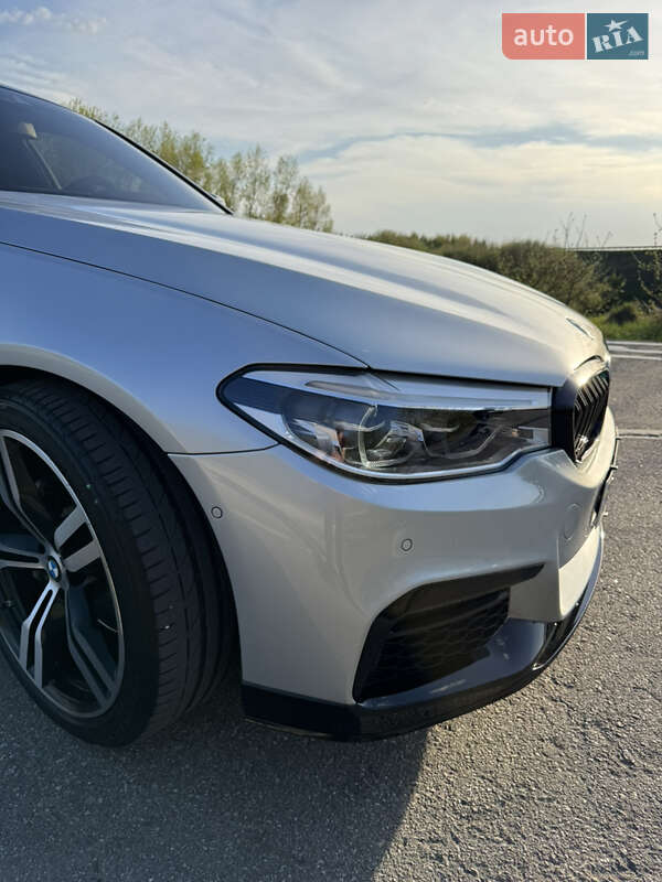 Седан BMW 5 Series 2017 в Львові