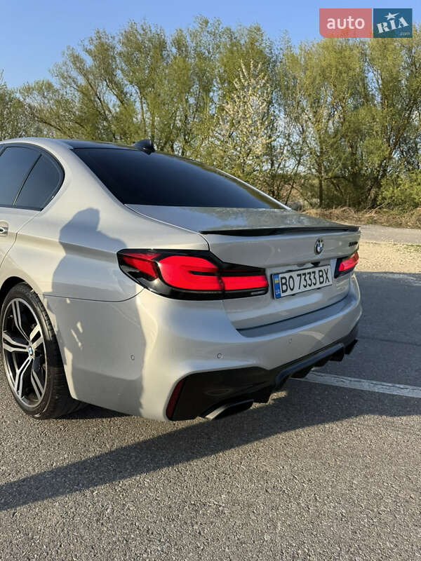Седан BMW 5 Series 2017 в Львові