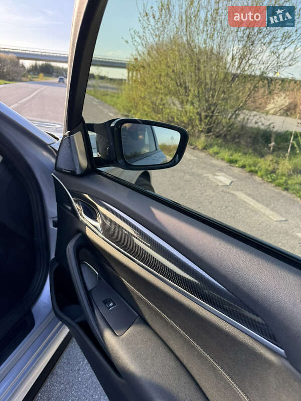 Седан BMW 5 Series 2017 в Львові