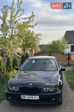 Седан BMW 5 Series 2000 в 