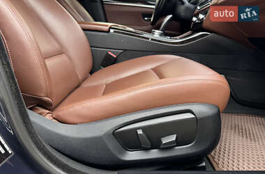 Седан BMW 5 Series 2013 в 