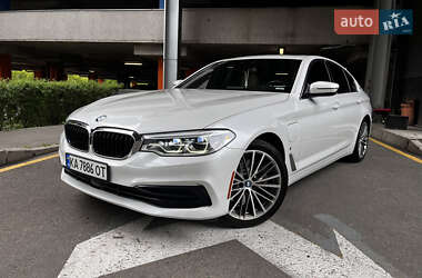 Седан BMW 5 Series 2018 в Киеве