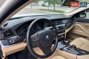 Седан BMW 5 Series 2012 в 
