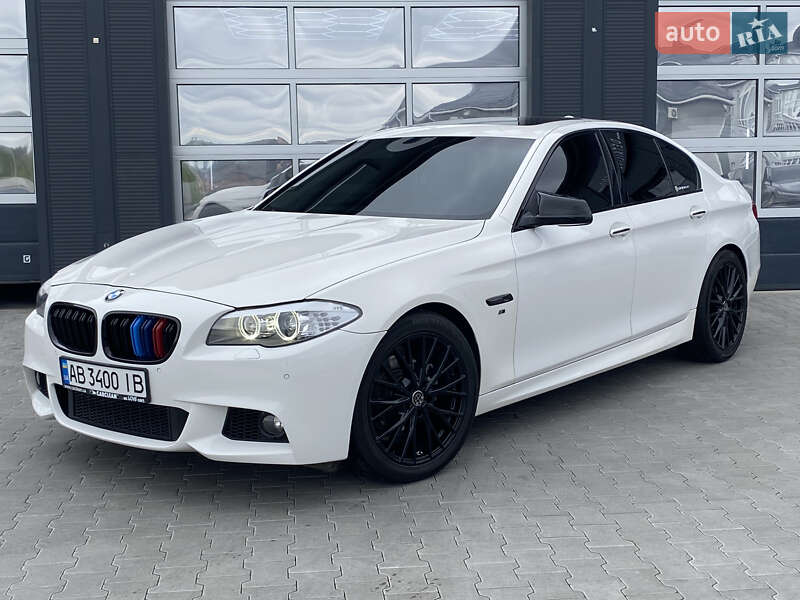 Седан BMW 5 Series 2012 в 