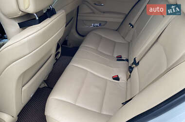 Седан BMW 5 Series 2012 в 