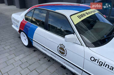 Седан BMW 5 Series 1992 в 
